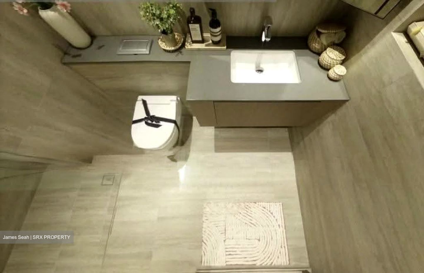 Yuan Ching Road (D22), Condominium #610989441